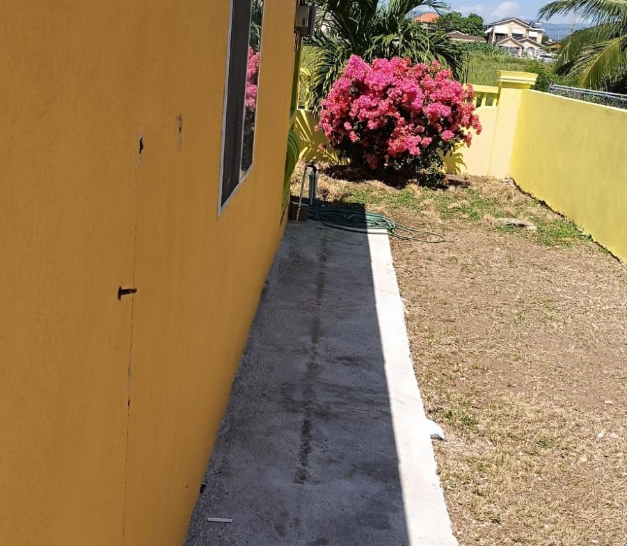 Seventh image of 813 New Habour Village 1 in Old Harbour, St. Catherine, Jamaica - property is For Rent