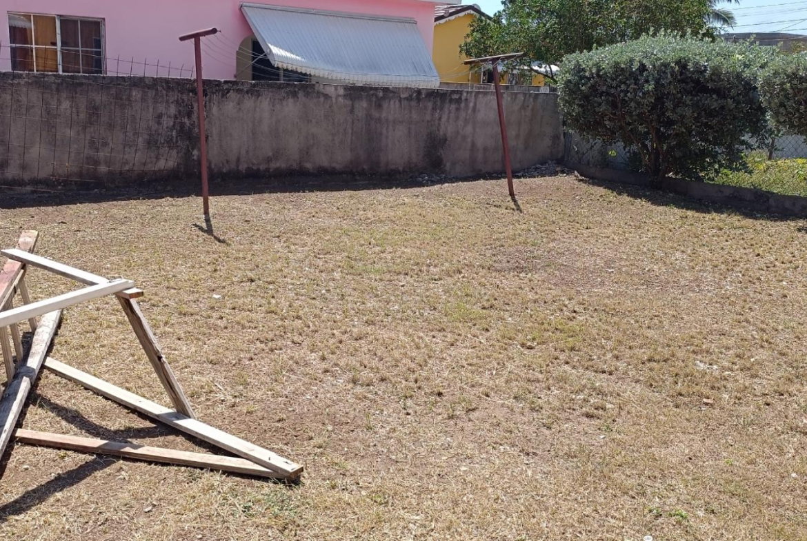 Ninth image of 813 New Habour Village 1 in Old Harbour, St. Catherine, Jamaica - property is For Rent