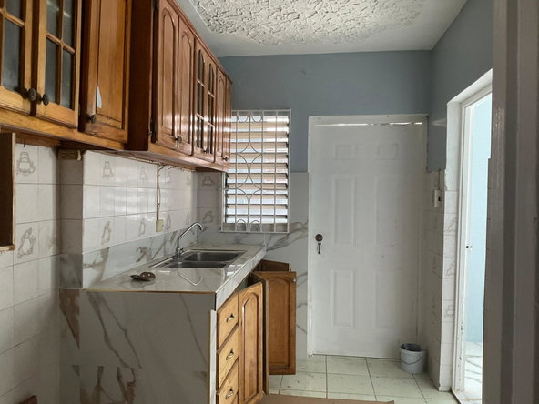 Fifth image of 629 South West 2nd Avenue in Greater Portmore, St. Catherine, Jamaica - property is For Rent