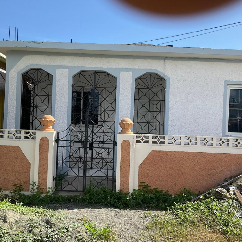 First image of 629 South West 2nd Avenue in Greater Portmore, St. Catherine, Jamaica - property is For Rent