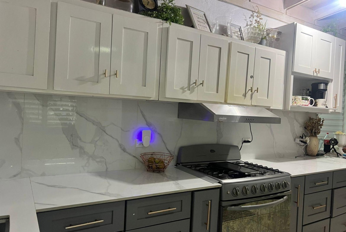 Eighteenth image of 35 Foresythe Drive in Kingston 6, St. Andrew, Jamaica - property is For Rent