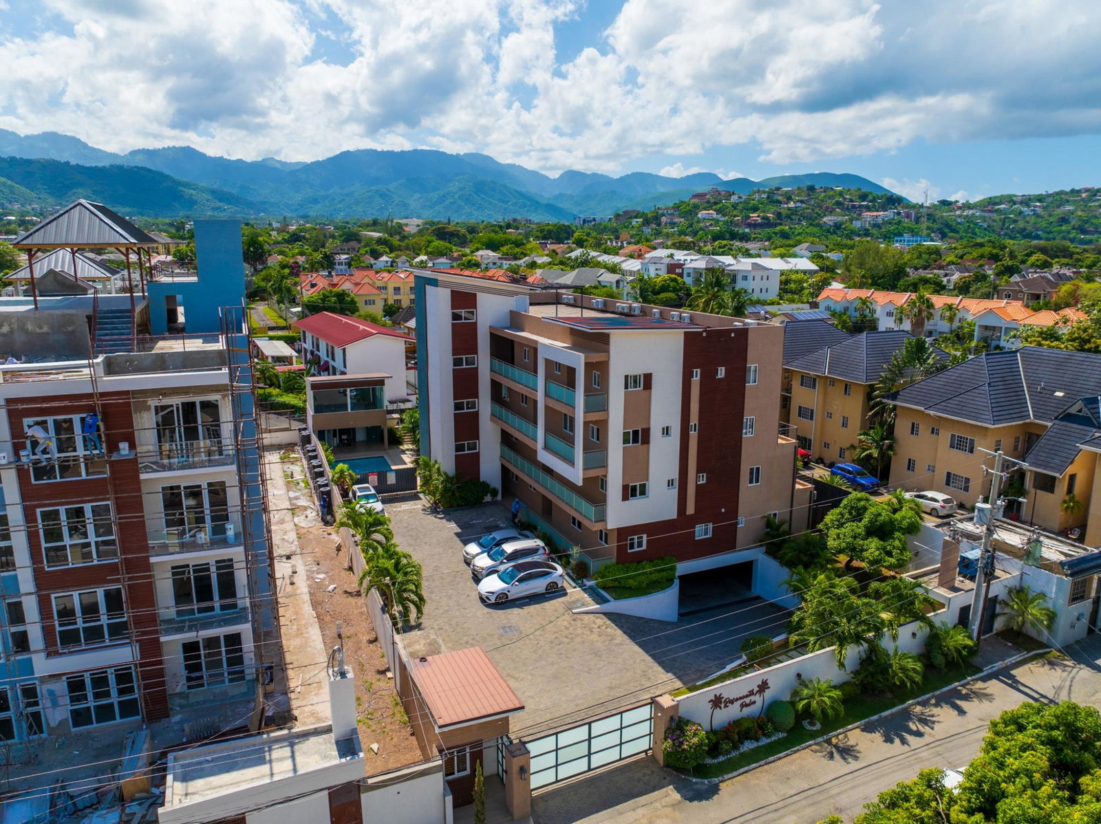 Spacious-2-Bedroom-Apartment-for-Rent-in-Kingston-6-Roseneath-Palms Second image of 2-7 Roseneath Avenue in Kingston 6, St. Andrew, Jamaica - property is For Rent