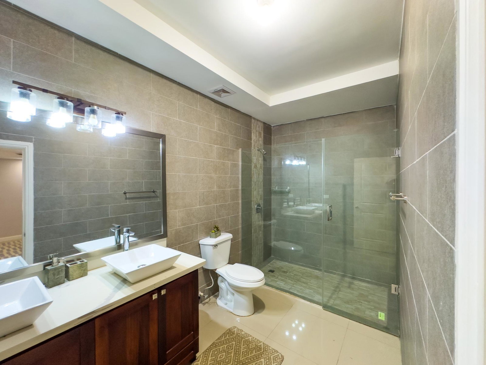 Spacious-2-Bedroom-Apartment-for-Rent-in-Kingston-6-Roseneath-Palms Fourteenth image of 2-7 Roseneath Avenue in Kingston 6, St. Andrew, Jamaica - property is For Rent