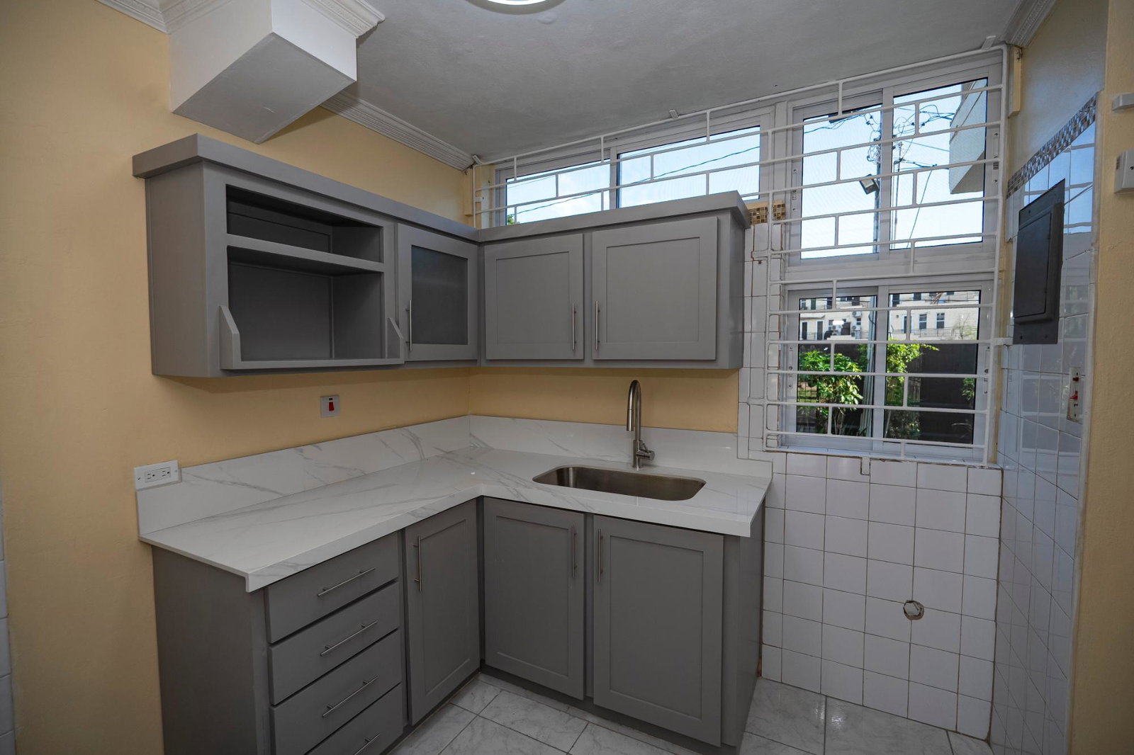 Twelfth image of 14-8 Upper Musgrave Avenue in Kingston 10, St. Andrew, Jamaica - property is For Rent