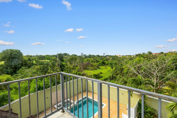 Eleventh image of 3 Washington Drive in Kingston 10, St. Andrew, Jamaica - property is For Rent