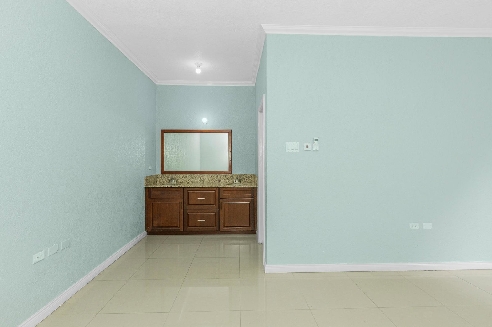 Fifteenth image of 3 Washington Drive in Kingston 10, St. Andrew, Jamaica - property is For Rent