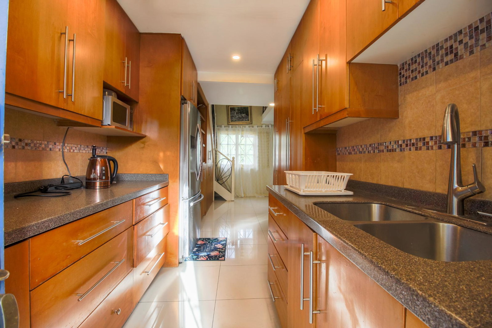 Spacious-3-Bedroom-Split-Level-Apartment-for-Rent-in-Jamaica-St.-Andrew Third image of 207-14 Fairway Avenue in Kingston 5, St. Andrew, Jamaica - property is For Rent