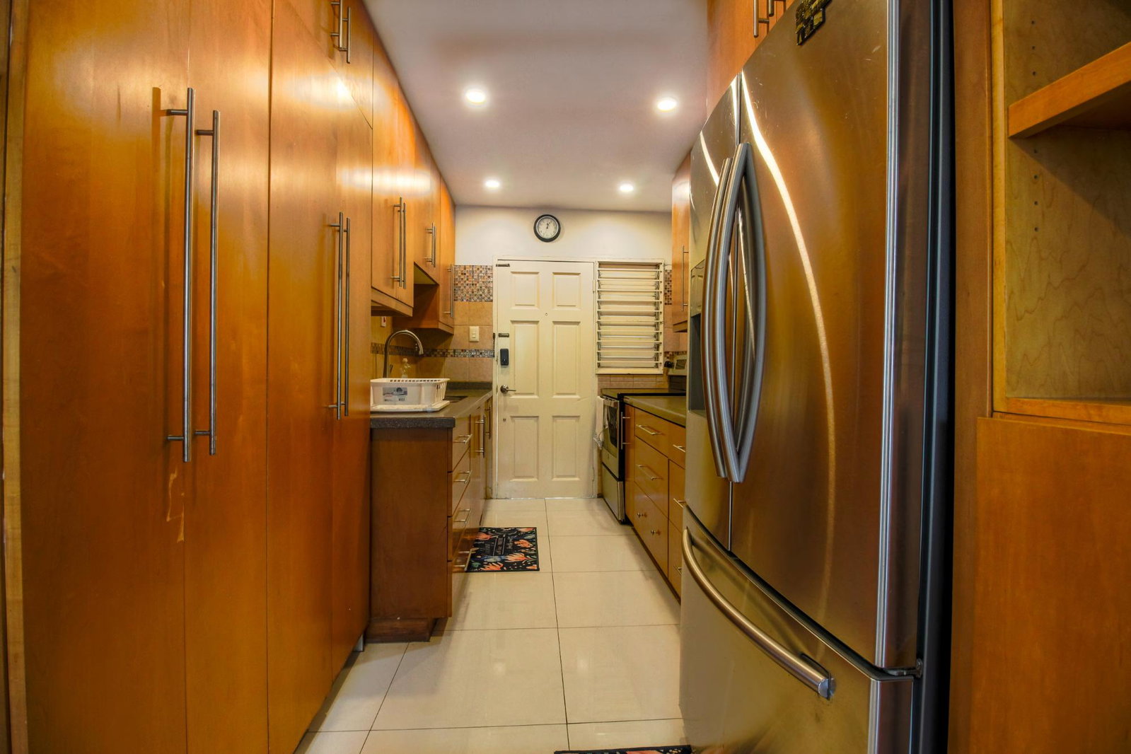 Spacious-3-Bedroom-Split-Level-Apartment-for-Rent-in-Jamaica-St.-Andrew Fourth image of 207-14 Fairway Avenue in Kingston 5, St. Andrew, Jamaica - property is For Rent