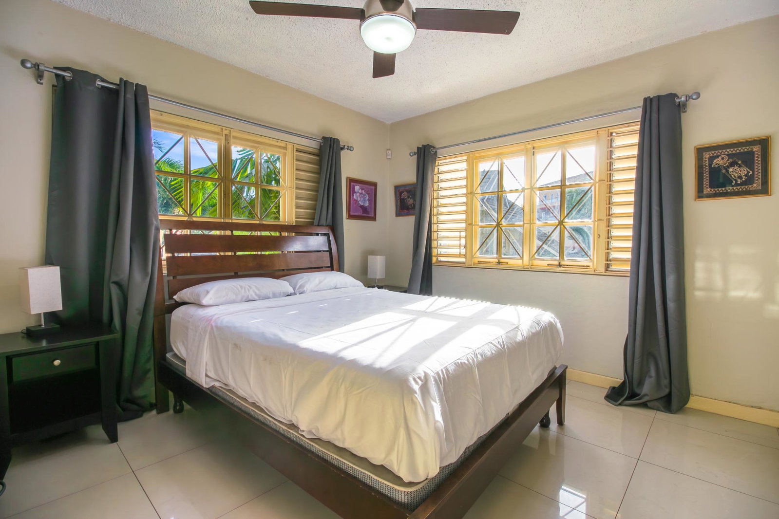 Spacious-3-Bedroom-Split-Level-Apartment-for-Rent-in-Jamaica-St.-Andrew Sixth image of 207-14 Fairway Avenue in Kingston 5, St. Andrew, Jamaica - property is For Rent