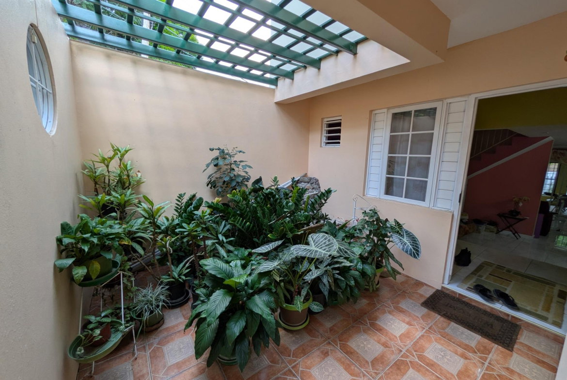 Ninth image of 1 Armour Glades, Kingston 8 in Kingston 8, St. Andrew, Jamaica - property is For Rent