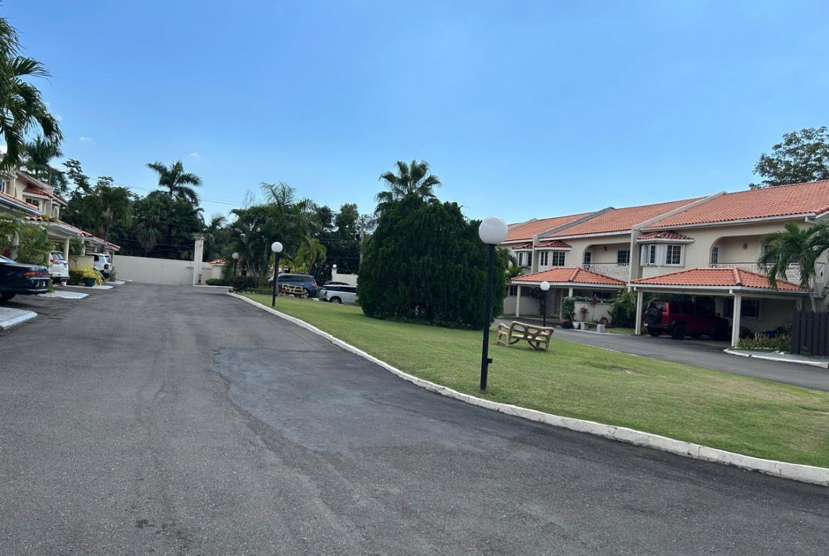 Fourth image of th 11-1d Norbrook Road in Kingston 8, St. Andrew, Jamaica - property is For Rent
