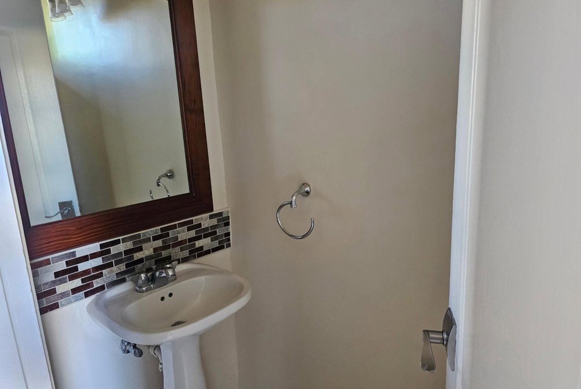 Fifteenth image of 6-3 Linstone Crescent in Kingston 6, St. Andrew, Jamaica - property is For Rent