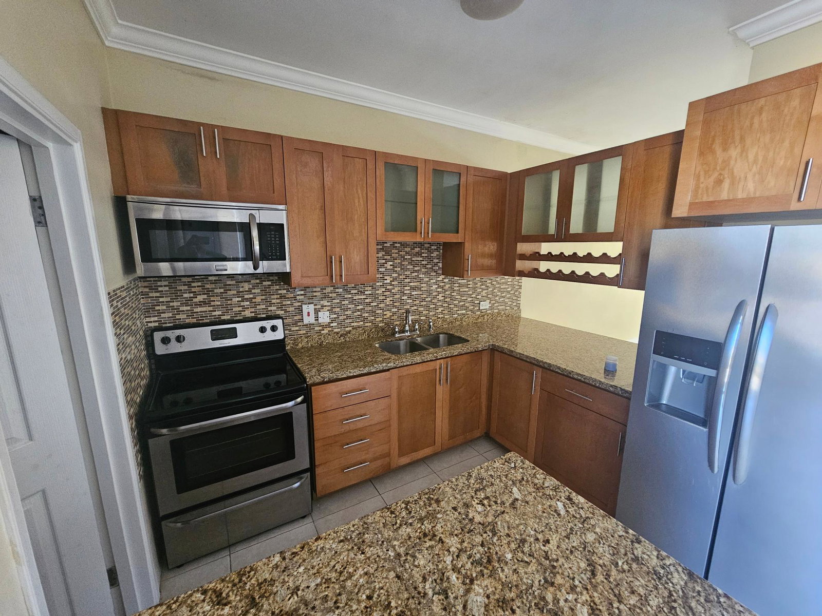 Fourth image of 6-3 Linstone Crescent in Kingston 6, St. Andrew, Jamaica - property is For Rent