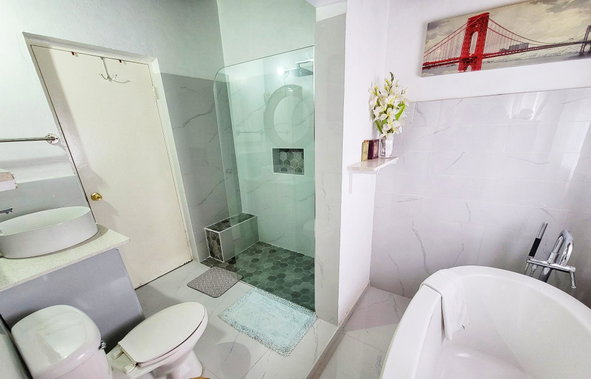 Fourth image of 16-68 Hope Road in Kingston 6, St. Andrew, Jamaica - property is For Rent