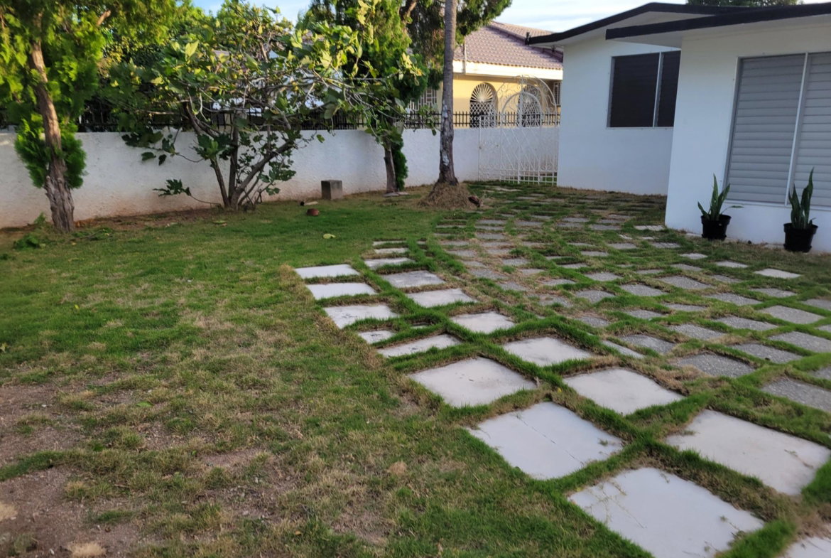 Fourth image of 7 Sydney Road in Kingston 5, St. Andrew, Jamaica - property is For Rent