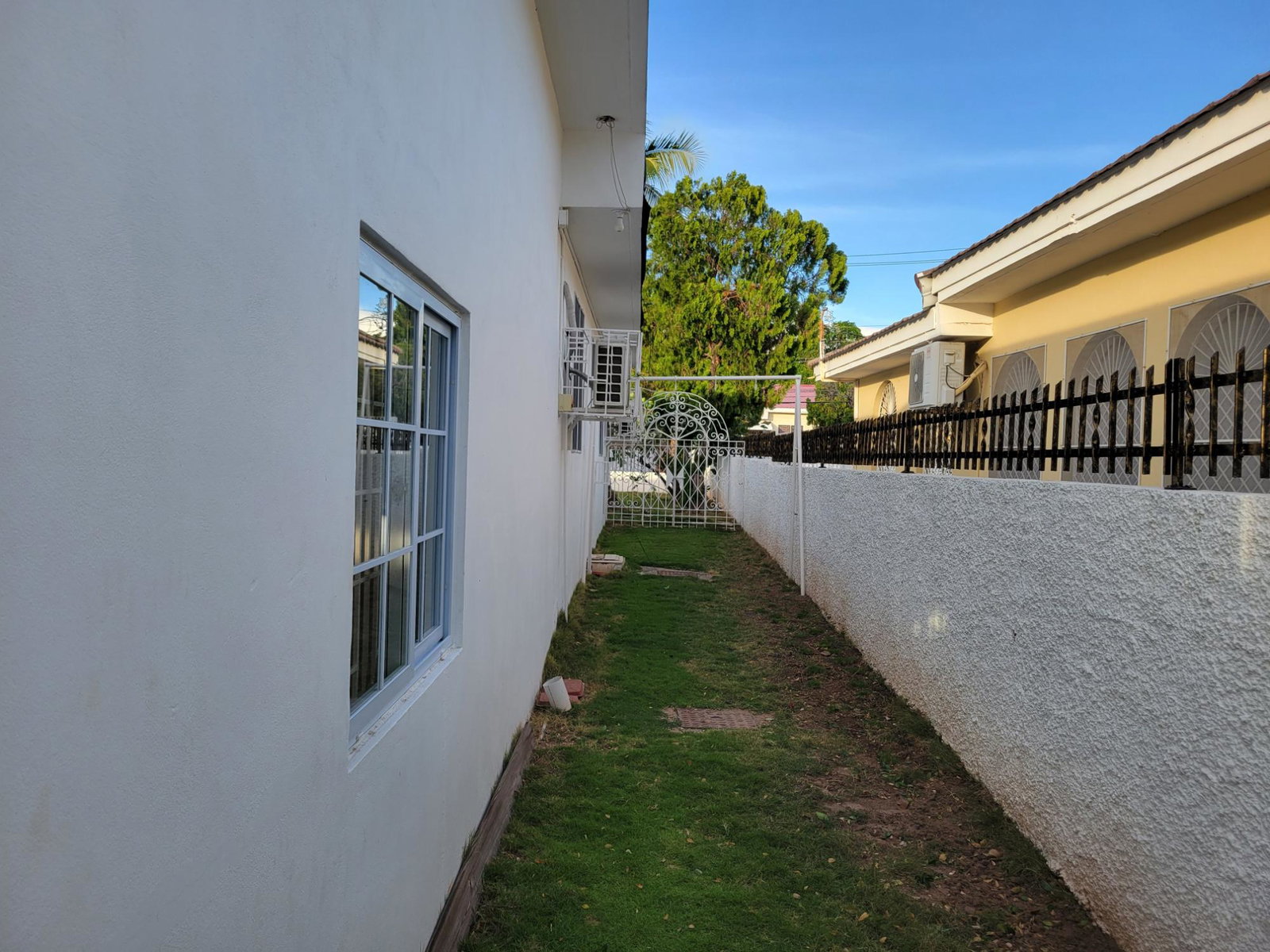 Seventh image of 7 Sydney Road in Kingston 5, St. Andrew, Jamaica - property is For Rent