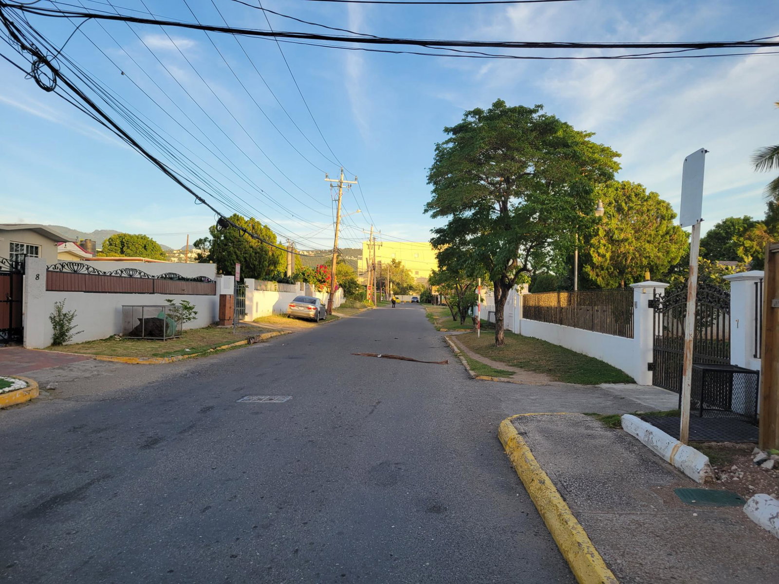 Ninth image of 7 Sydney Road in Kingston 5, St. Andrew, Jamaica - property is For Rent