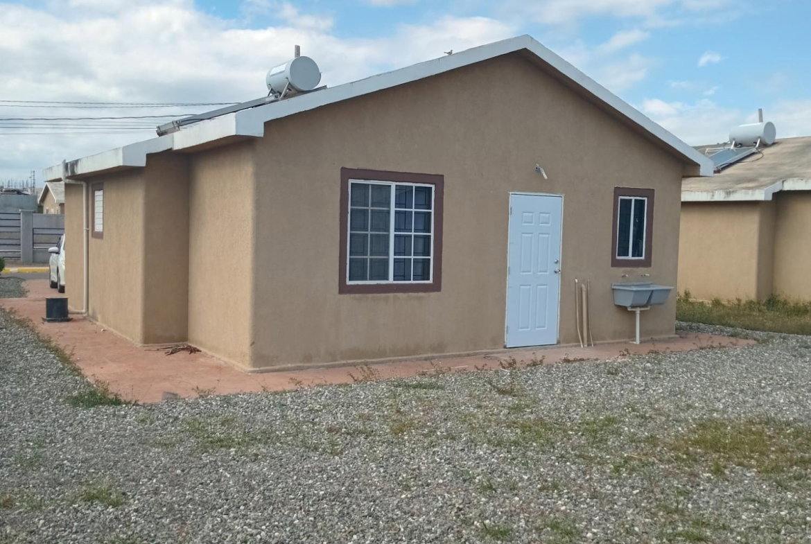 Third image of 661-5 Island Crescent in Phoenix Park, St. Catherine, Jamaica - property is For Rent