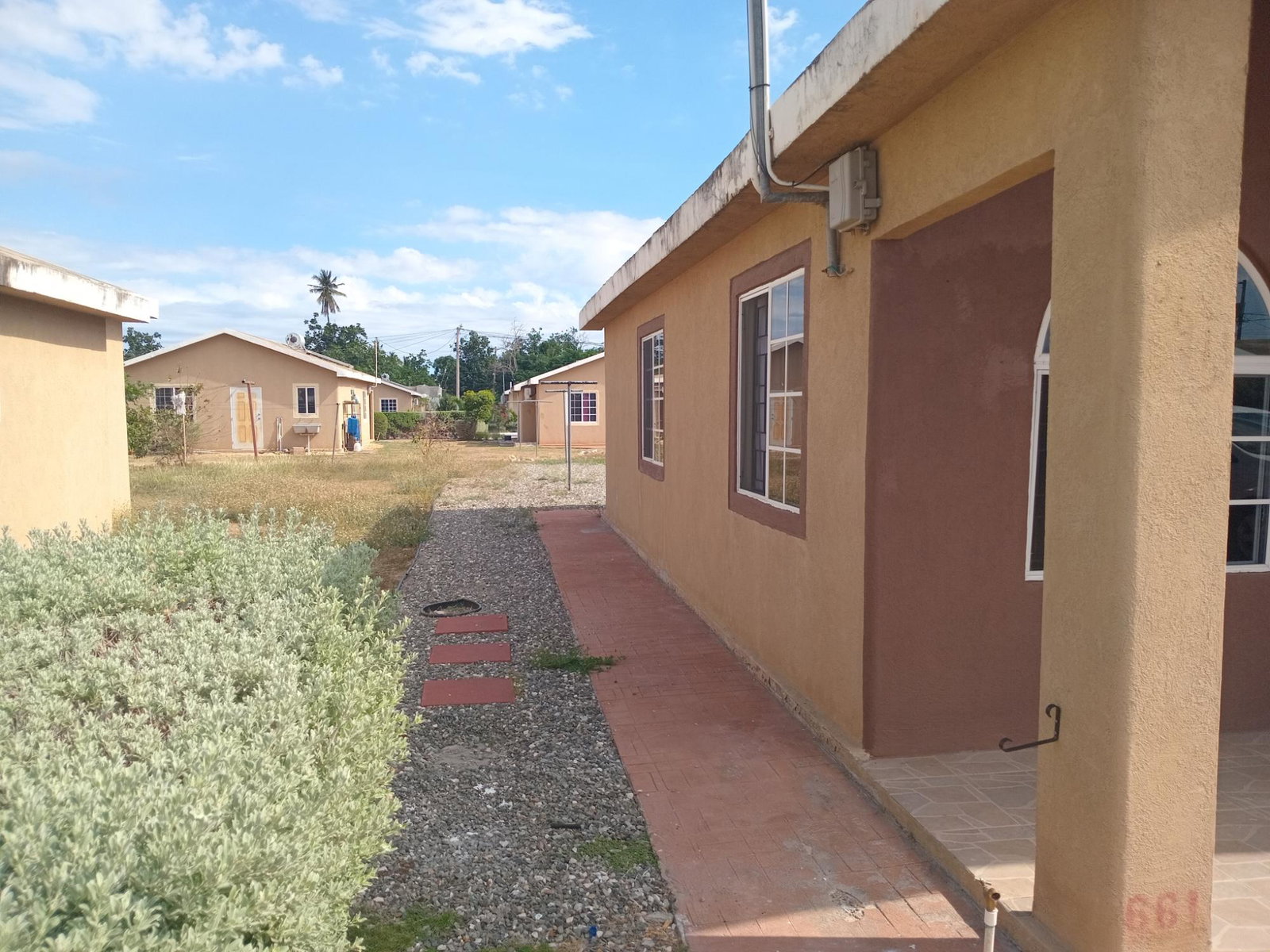 Fifth image of 661-5 Island Crescent in Phoenix Park, St. Catherine, Jamaica - property is For Rent