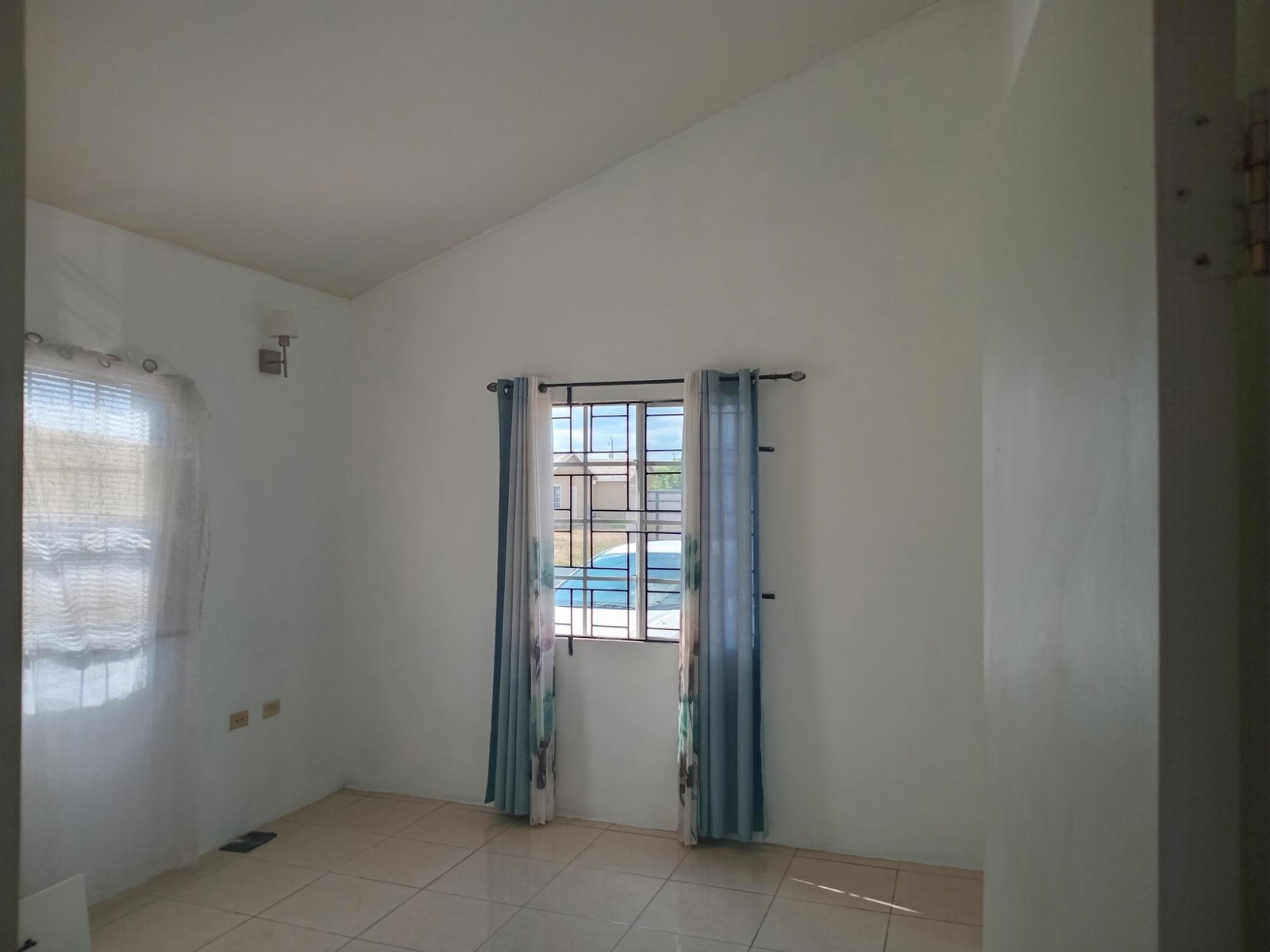 Ninth image of 661-5 Island Crescent in Phoenix Park, St. Catherine, Jamaica - property is For Rent