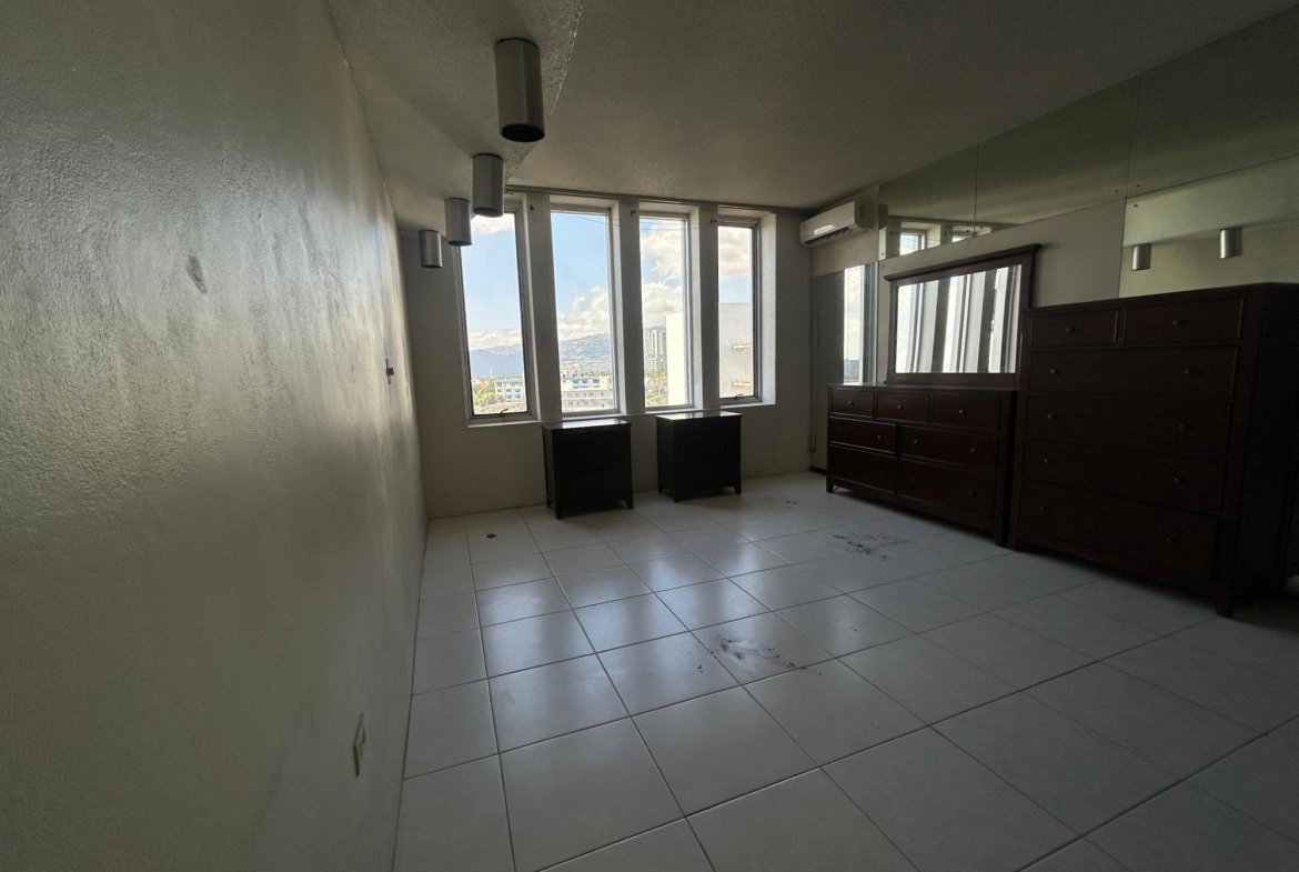 Seventeenth image of 50- Courtley Towers, 3 Renfre in Kingston 5, St. Andrew, Jamaica - property is For Rent