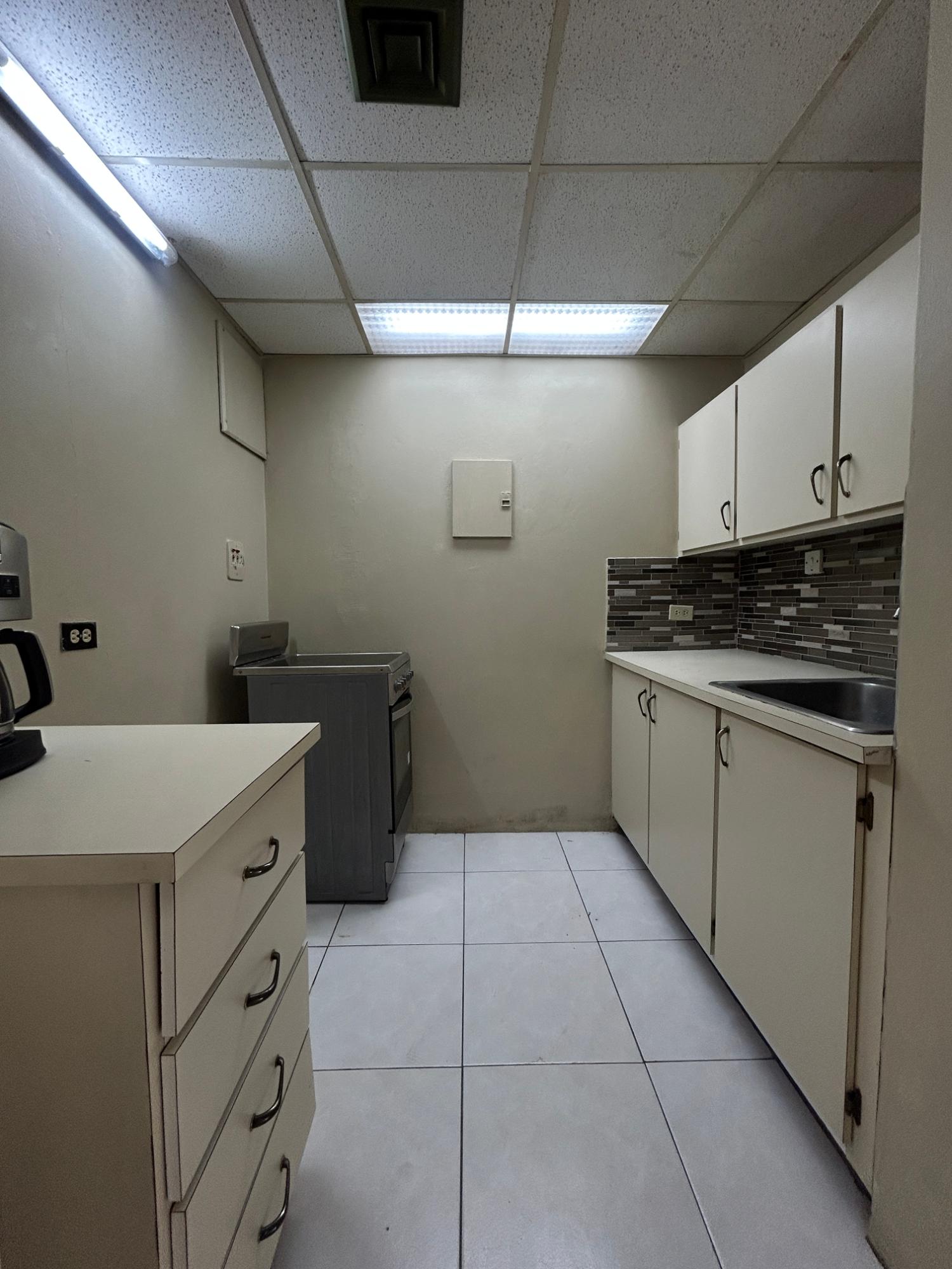 Ninth image of 50- Courtley Towers, 3 Renfre in Kingston 5, St. Andrew, Jamaica - property is For Rent