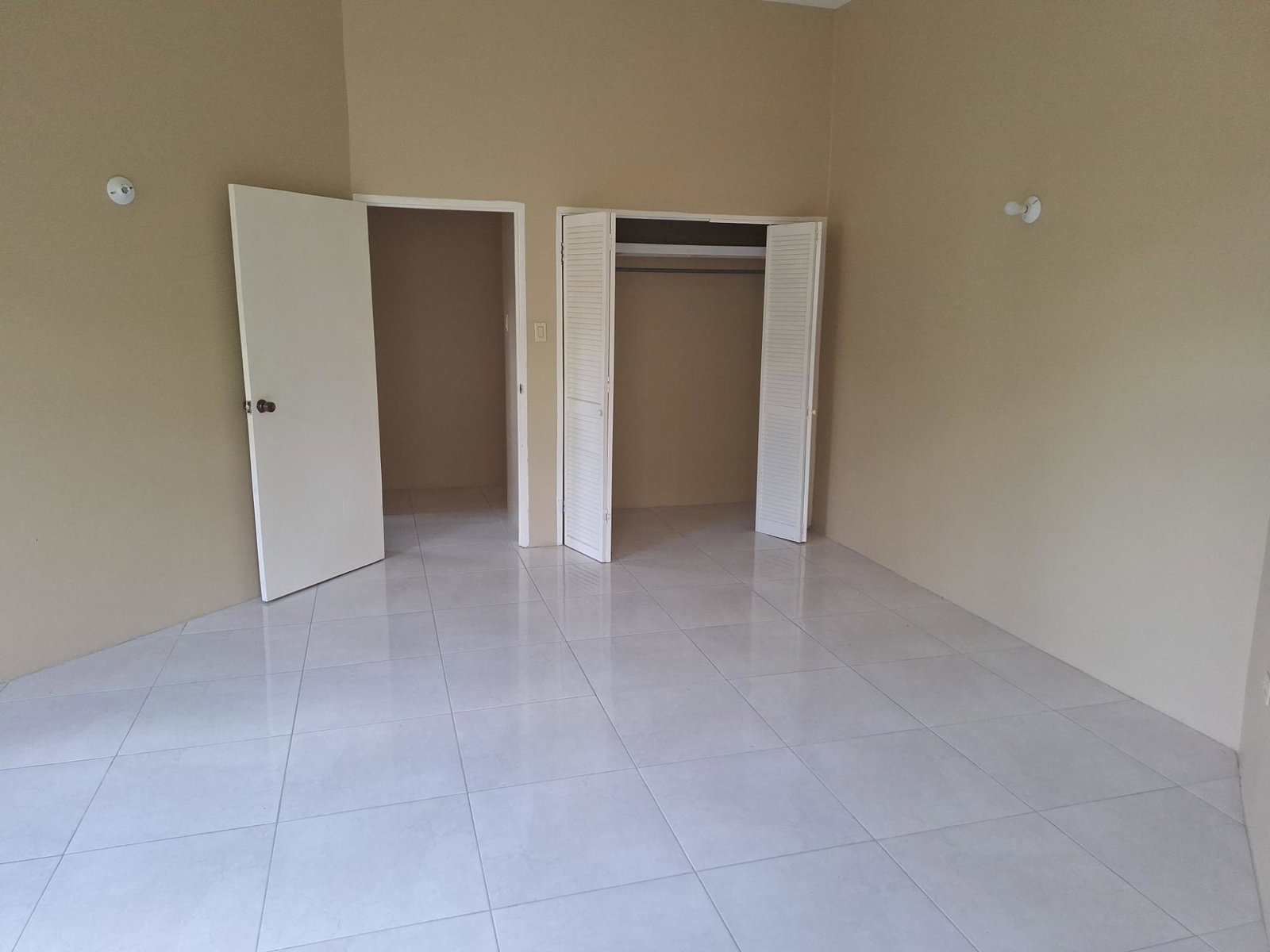 Tenth image of #6-834 Westgate Blvd. in Montego Bay, St. James, Jamaica - property is For Rent