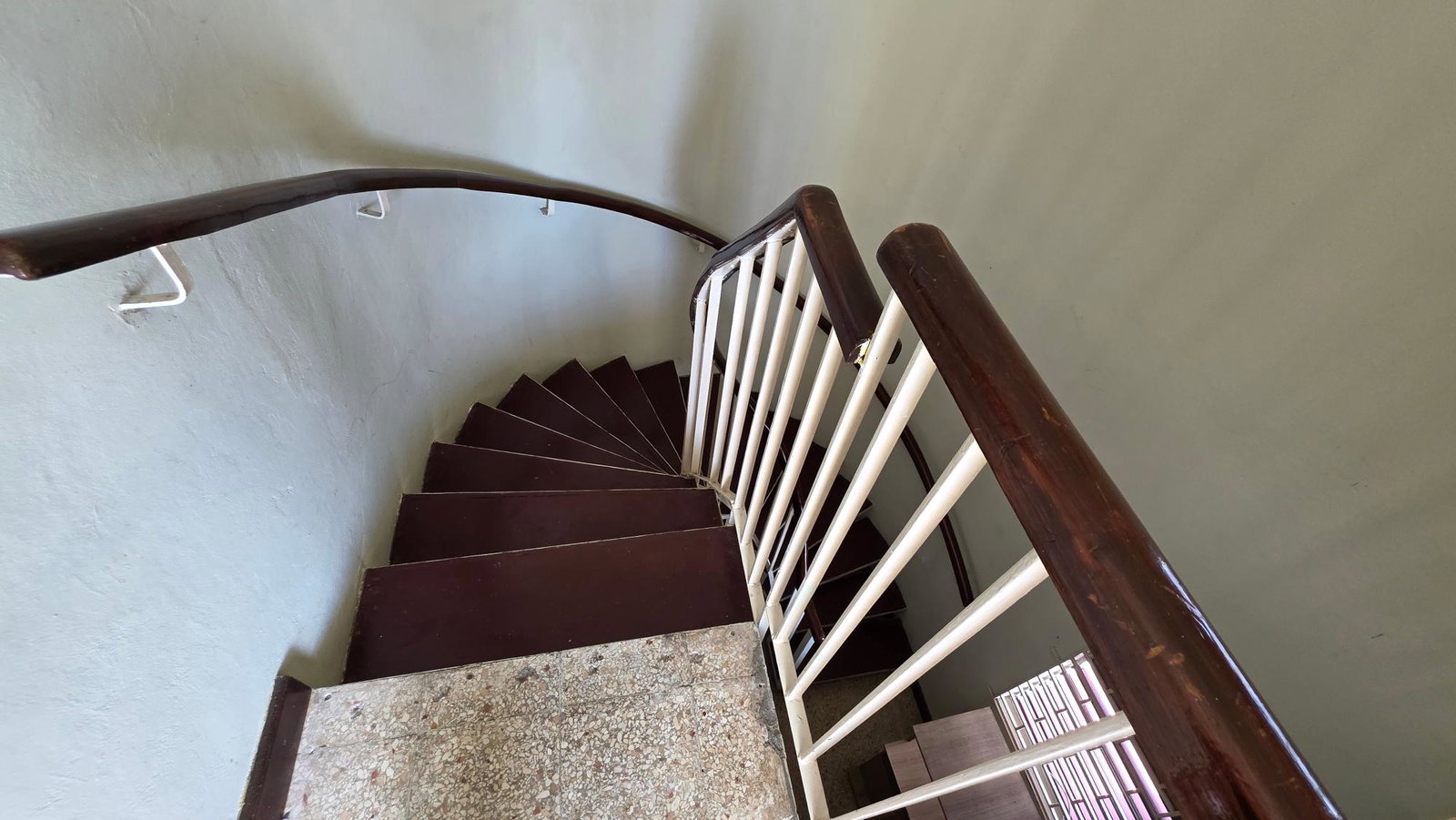 Eleventh image of Morningside dr in Rosemount, St. James, Jamaica - property is For Rent