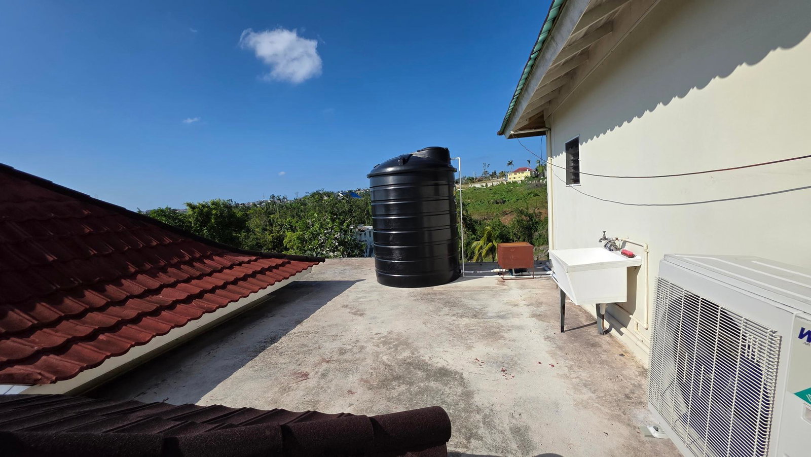 Seventh image of Morningside dr in Rosemount, St. James, Jamaica - property is For Rent