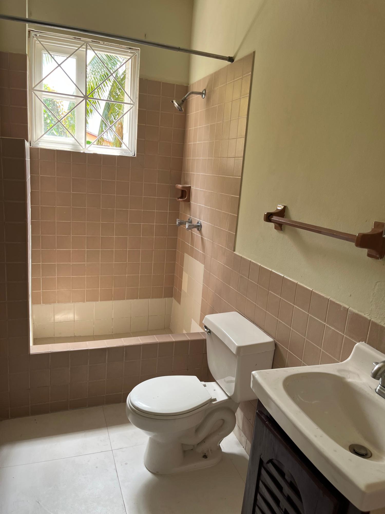 Eleventh image of Apt C-1a Bridgemount Heights, King in Kingston 8, St. Andrew, Jamaica - property is For Rent