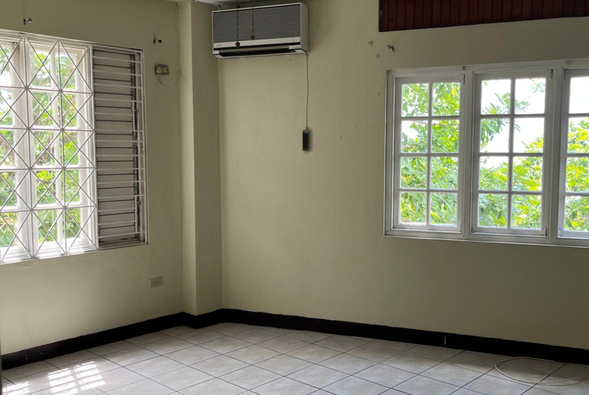 Twelfth image of Apt C-1a Bridgemount Heights, King in Kingston 8, St. Andrew, Jamaica - property is For Rent