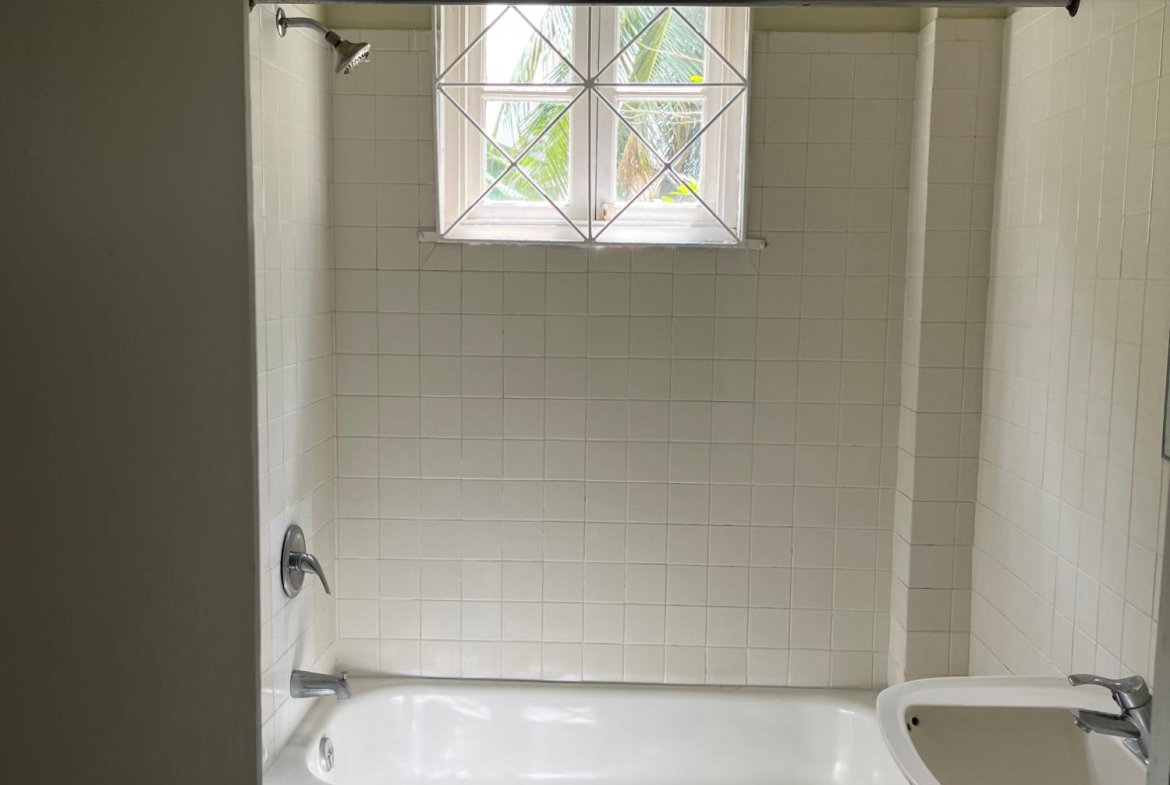 Thirteenth image of Apt C-1a Bridgemount Heights, King in Kingston 8, St. Andrew, Jamaica - property is For Rent