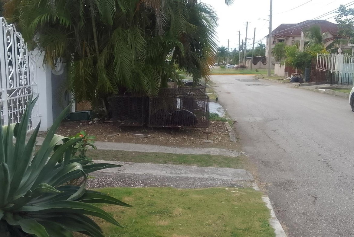 Third image of 1595 Ocean Boulevard, Bogue vi in Montego Bay, St. James, Jamaica - property is For Rent