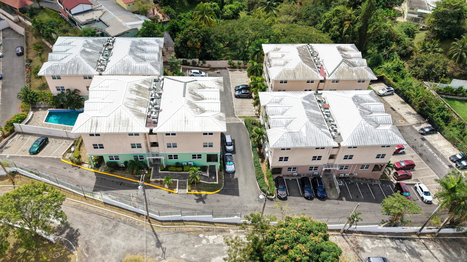 Sixteenth image of 5- Birdsucker in Constant Spring P.O., St. Andrew, Jamaica - property is For Rent