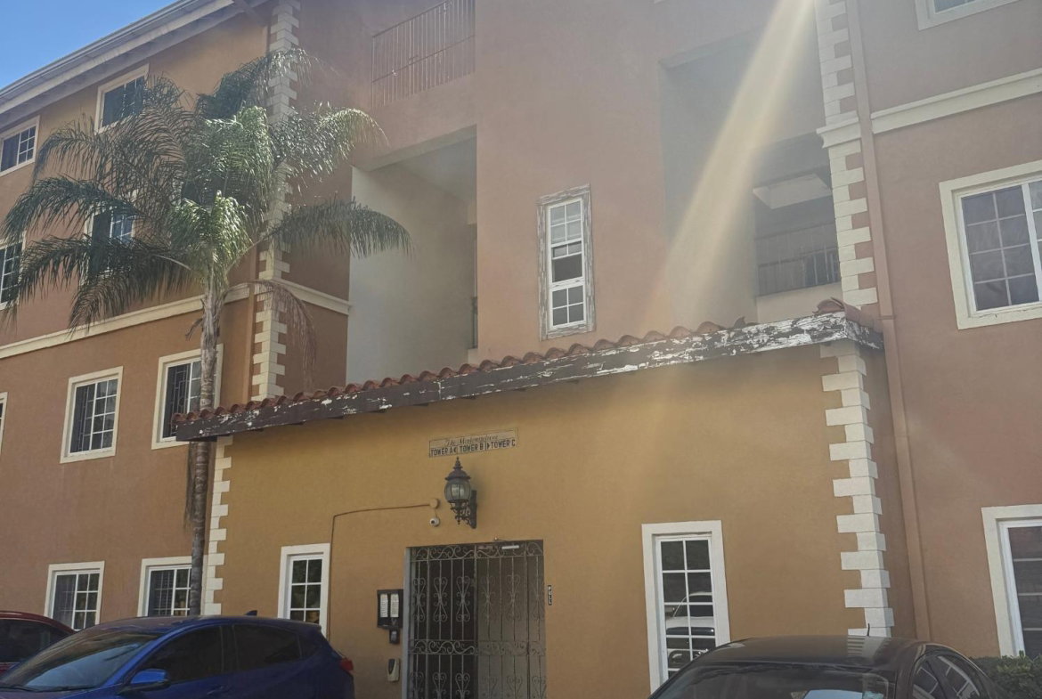 First image of 11a East Ave in Constant Spring P.O., St. Andrew, Jamaica - property is For Rent