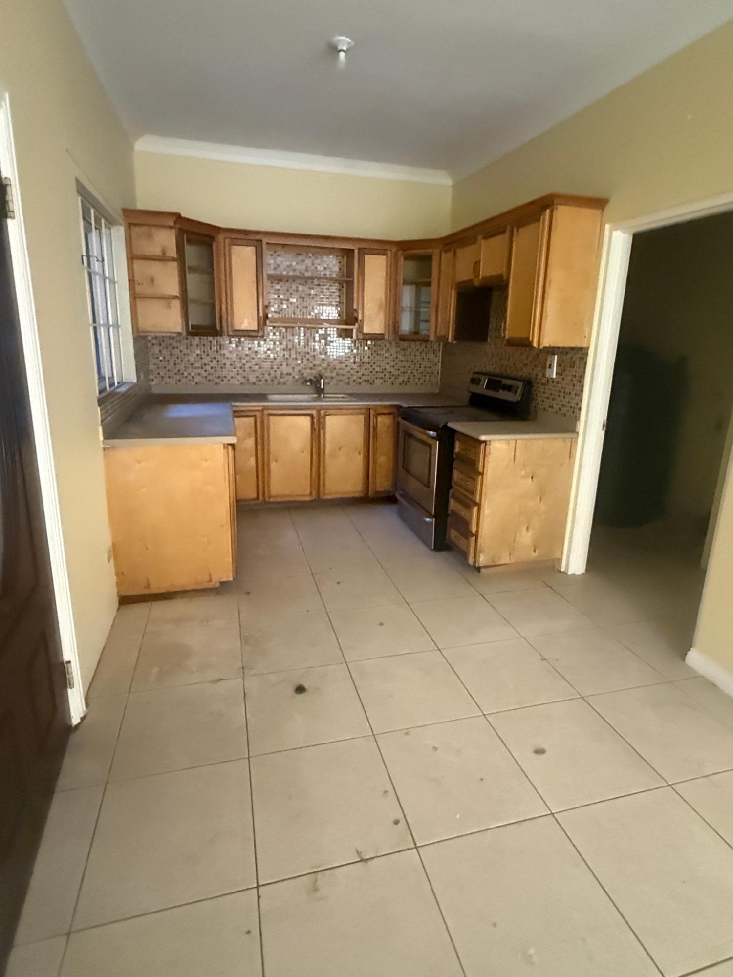 Fifth image of 11a East Ave in Constant Spring P.O., St. Andrew, Jamaica - property is For Rent