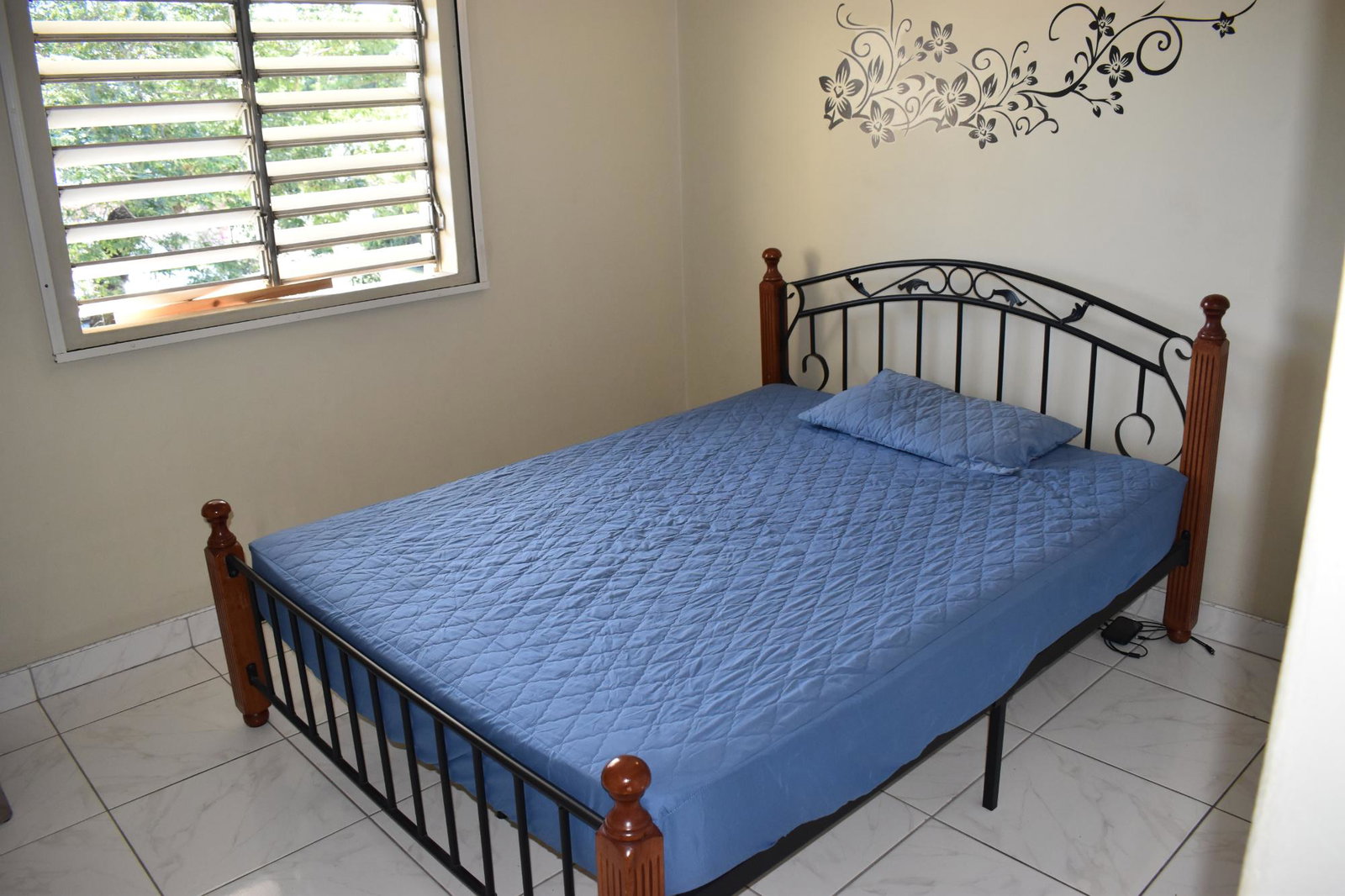 Ninth image of 9-17 Queensway in Kingston 10, St. Andrew, Jamaica - property is For Rent