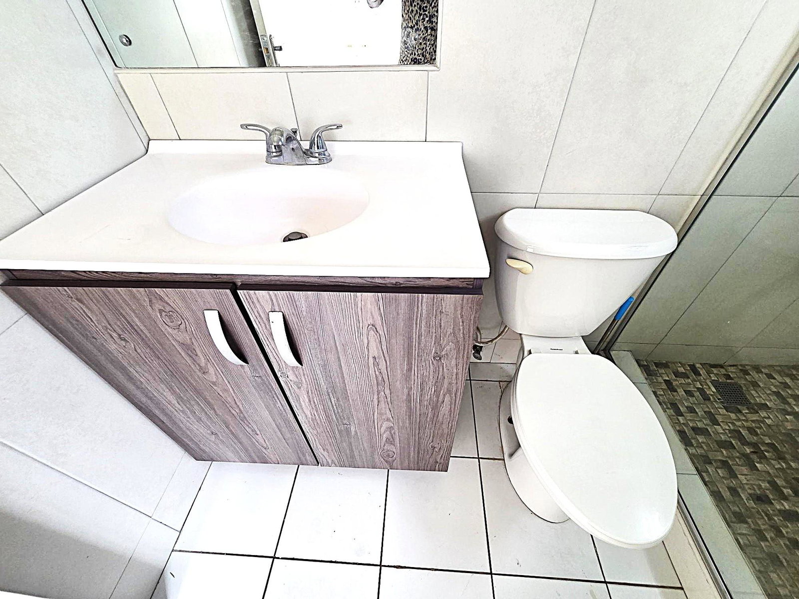 Eleventh image of 221-2 Worthington Terrace in Kingston 10, St. Andrew, Jamaica - property is For Rent