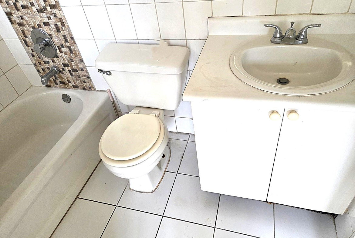 Twelfth image of 221-2 Worthington Terrace in Kingston 10, St. Andrew, Jamaica - property is For Rent