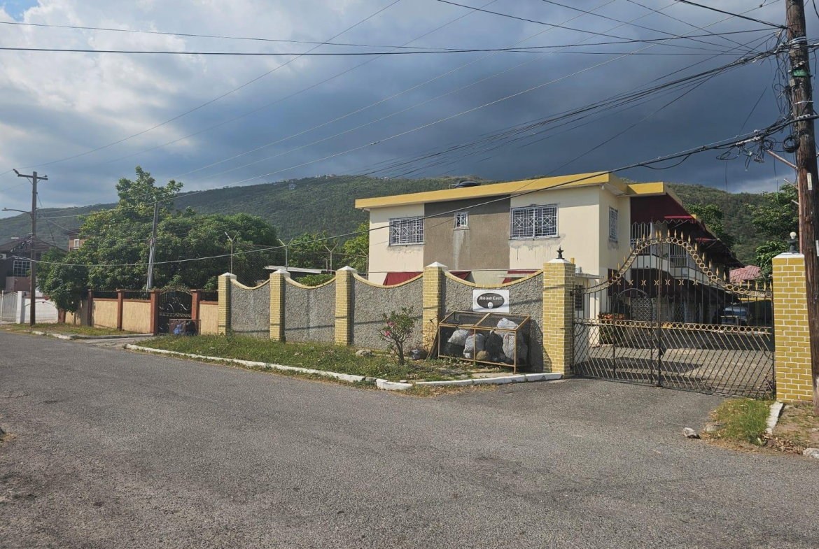 Eleventh image of Midland Drive in Kingston 20, St. Andrew, Jamaica - property is For Rent