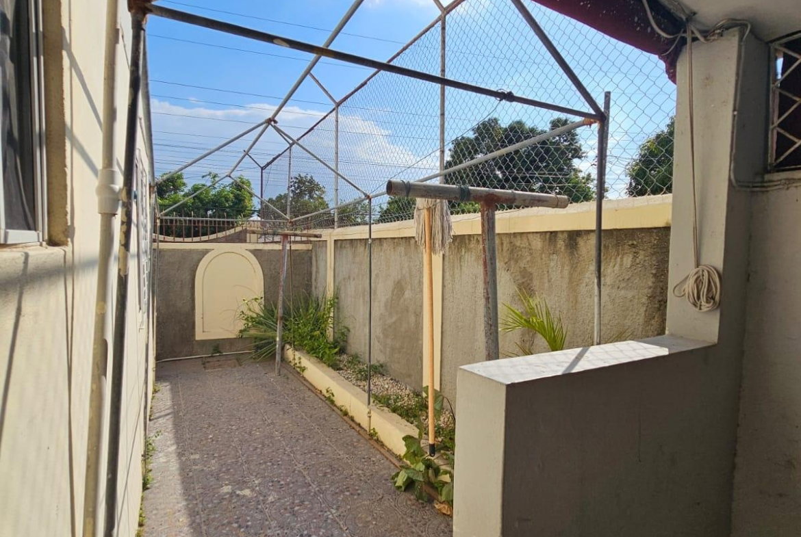 Fourteenth image of Midland Drive in Kingston 20, St. Andrew, Jamaica - property is For Rent