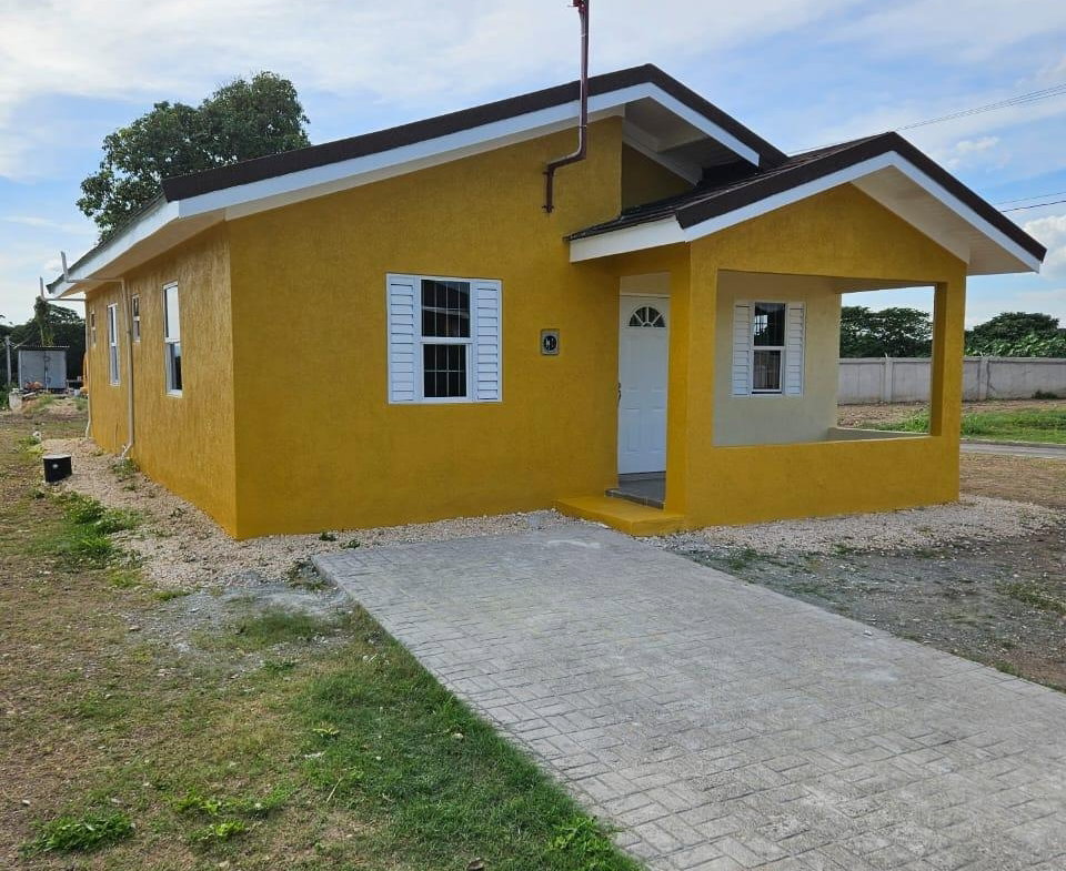 Second image of 338- Colbeck Manor in Colbeck, St. Catherine, Jamaica - property is For Rent