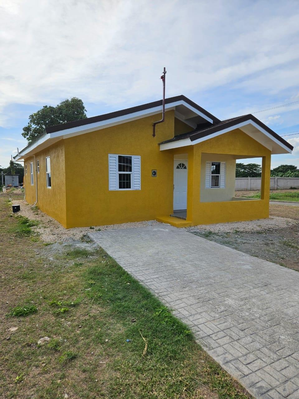 2-Bedroom-House-for-Rent-in-Colbeck-Manor-Old-Harbour-St.-Catherine Second image of 338- Colbeck Manor in Colbeck, St. Catherine, Jamaica - property is For Rent