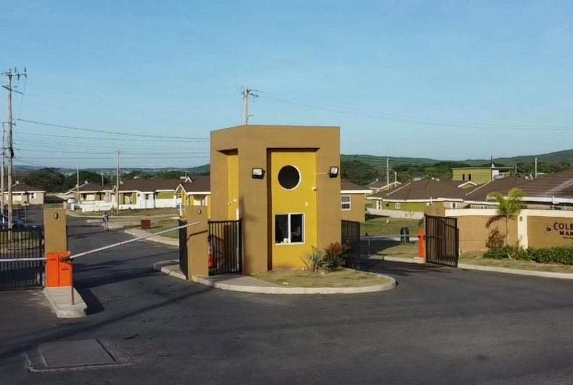 Eleventh image of 338- Colbeck Manor in Colbeck, St. Catherine, Jamaica - property is For Rent