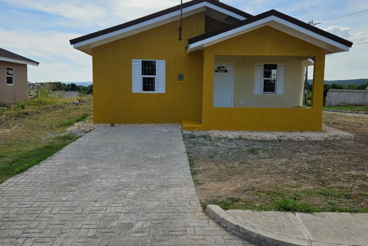 First image of 338- Colbeck Manor in Colbeck, St. Catherine, Jamaica - property is For Rent