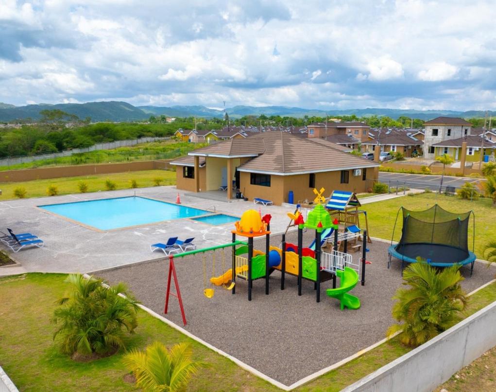 2-Bedroom-House-for-Rent-in-Colbeck-Manor-Old-Harbour-St.-Catherine Sixteenth image of 338- Colbeck Manor in Colbeck, St. Catherine, Jamaica - property is For Rent