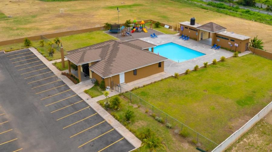 Seventeenth image of 338- Colbeck Manor in Colbeck, St. Catherine, Jamaica - property is For Rent