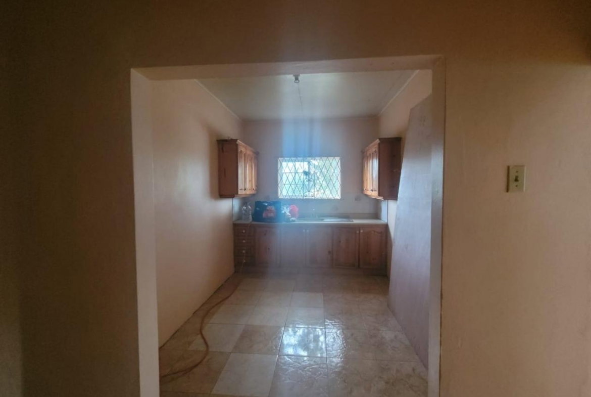 Second image of Georg Reid Dunrobin, Manchester in Mandeville, Manchester, Jamaica - property is For Rent