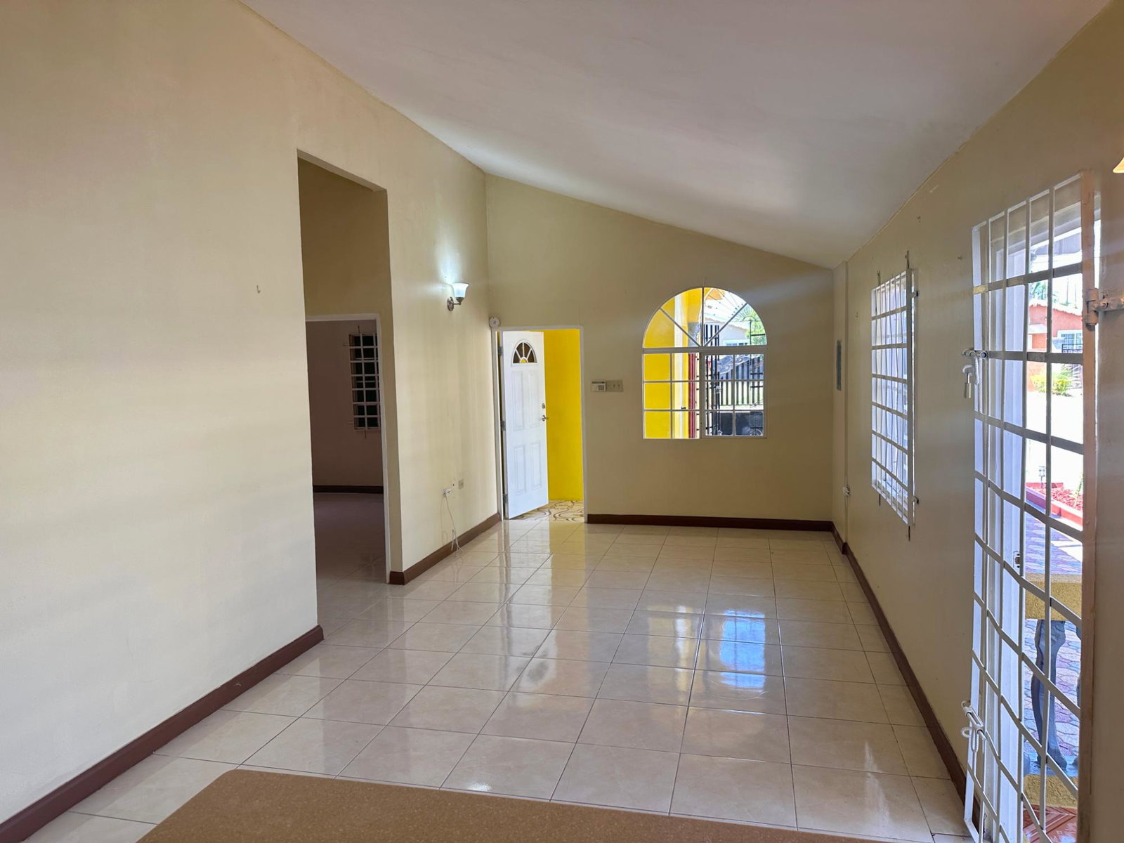 Fourteenth image of 3 South Boulevard in Old Harbour, St. Catherine, Jamaica - property is For Rent