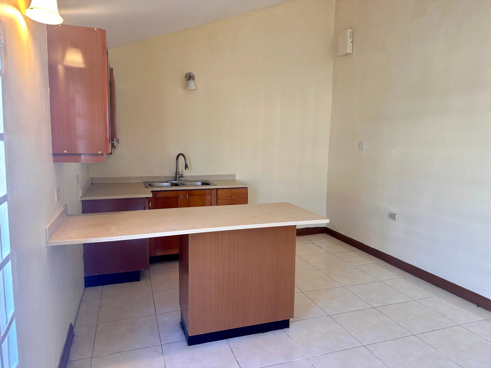 Sixteenth image of 3 South Boulevard in Old Harbour, St. Catherine, Jamaica - property is For Rent